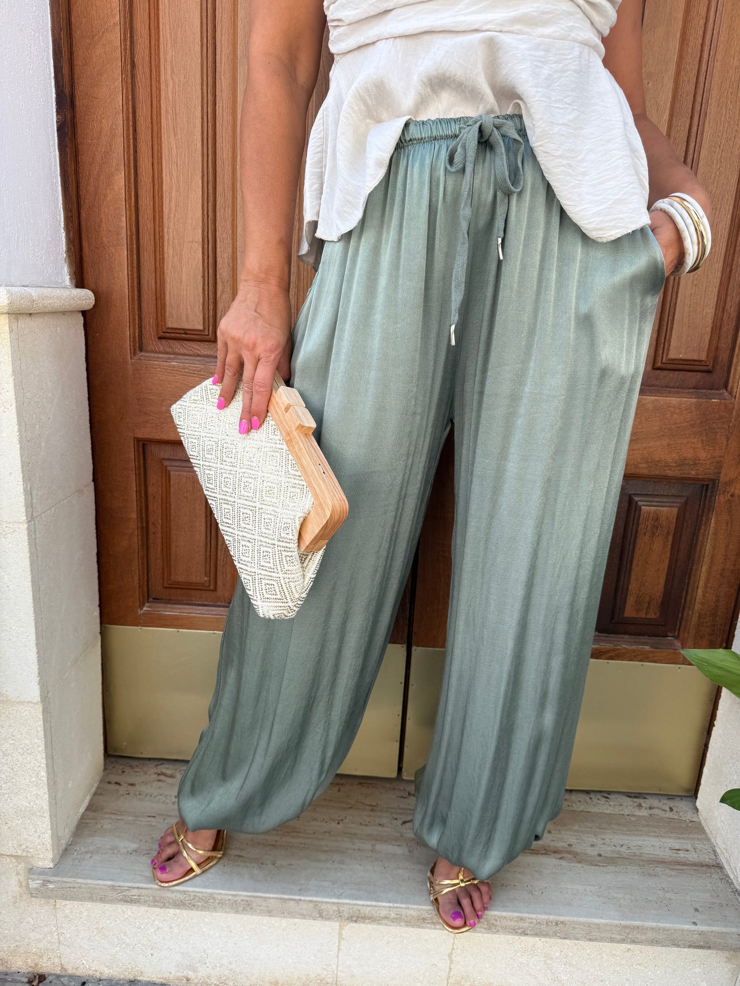 PANTALÓN BOMBACHO SATINADO