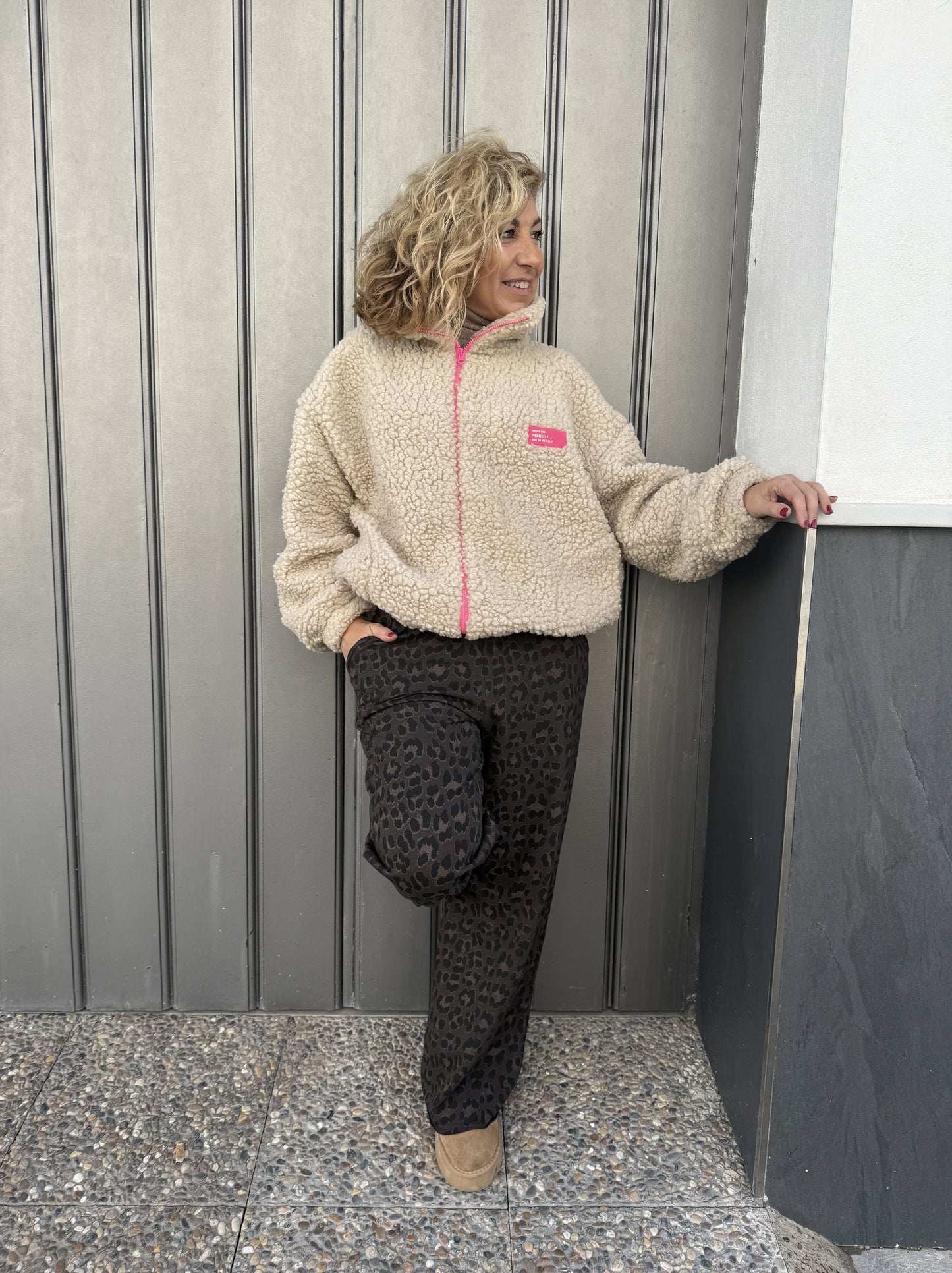 PANTALÓN CHÁNDAL LEOPARDO