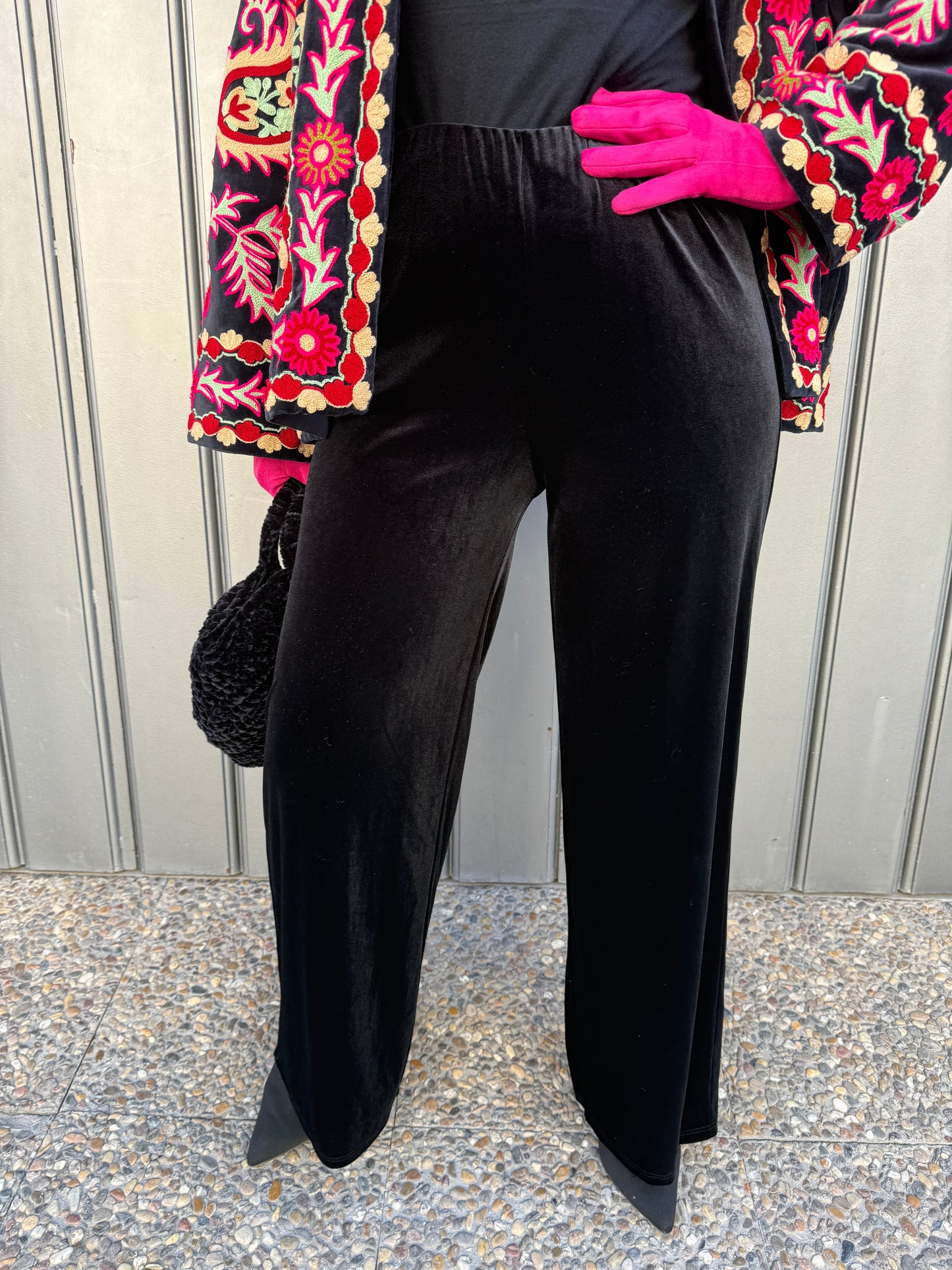 CALÇAS DE VELUDO CURVAS