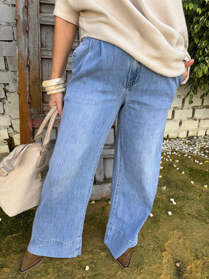 PANTALÓN VAQUERO PINZAS