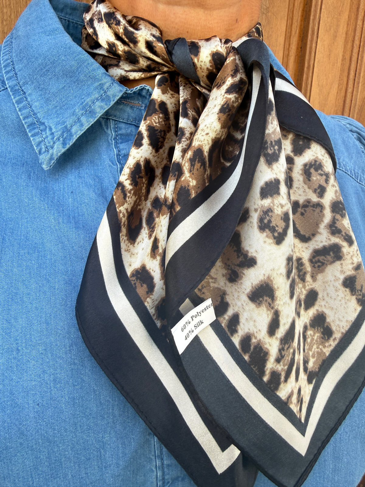 PAÑUELO CUELLO ESTAMPADO