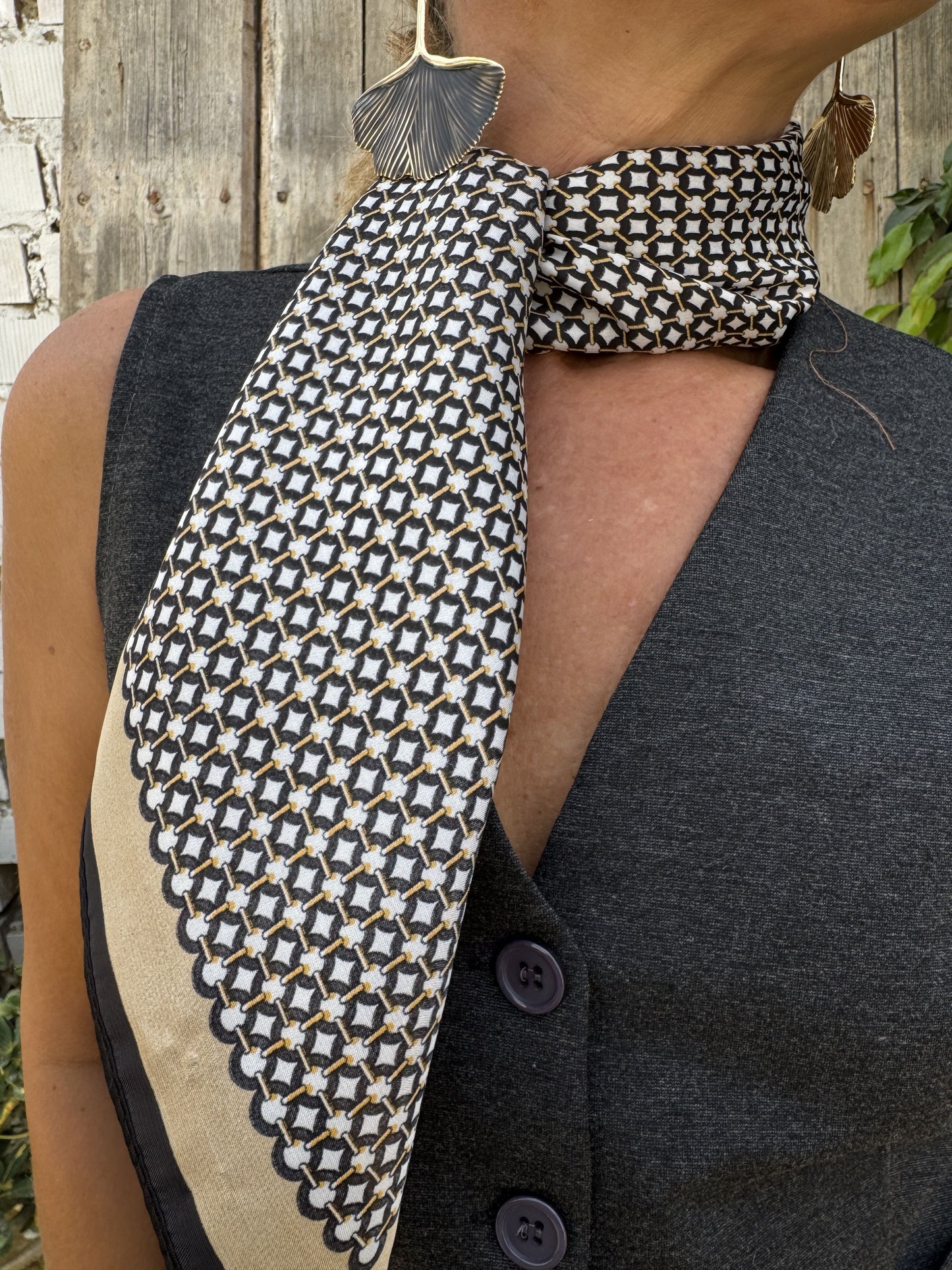 LENÇO DE PESCOÇO ESTAMPADO