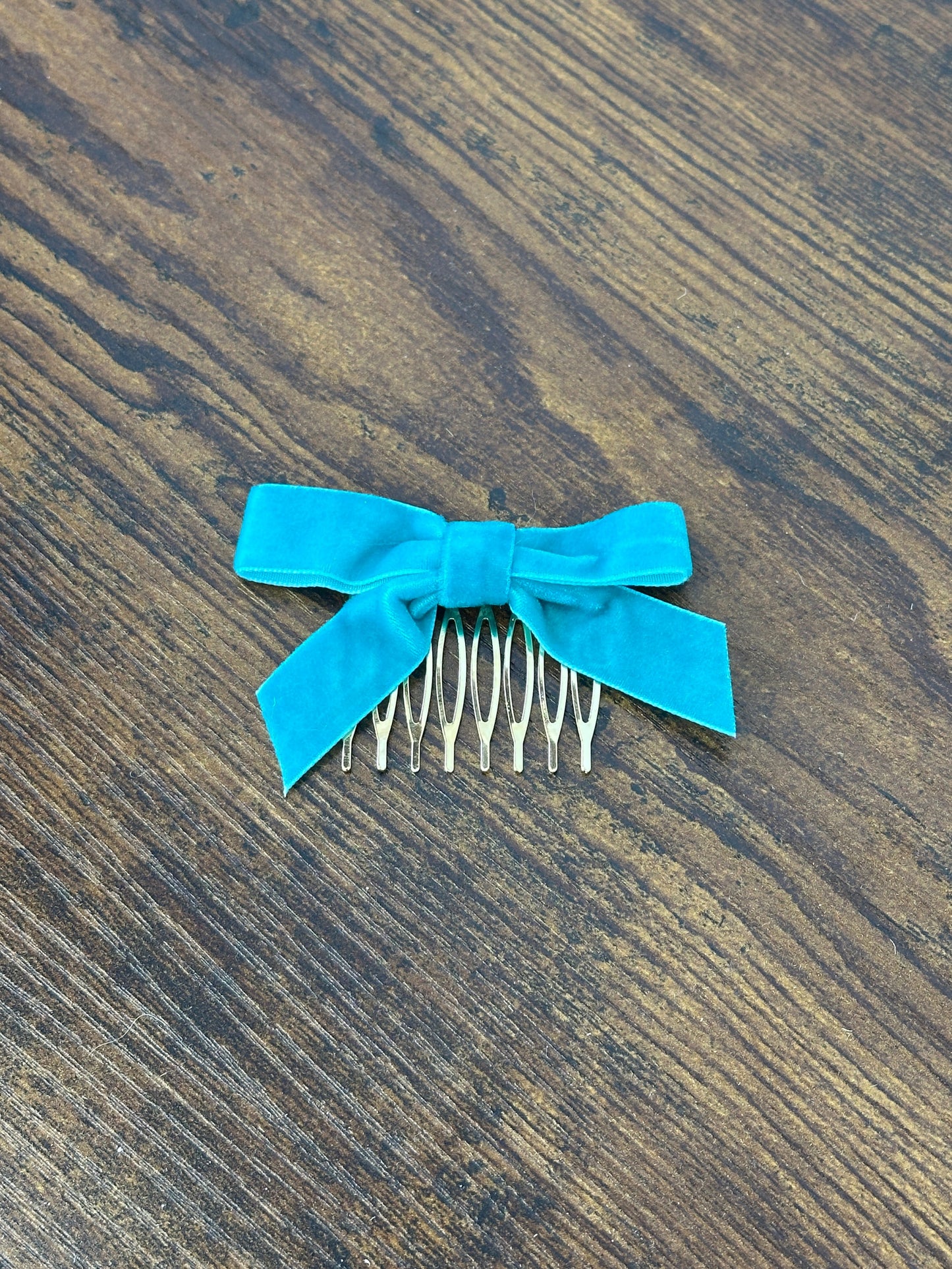 PEINECILLO LAZO TERCIOPELO