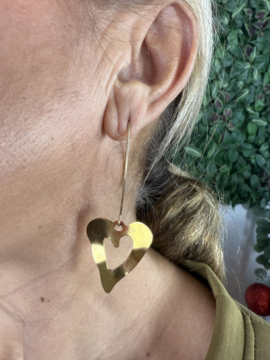 PENDIENTE CORAZÓN RELIEVE