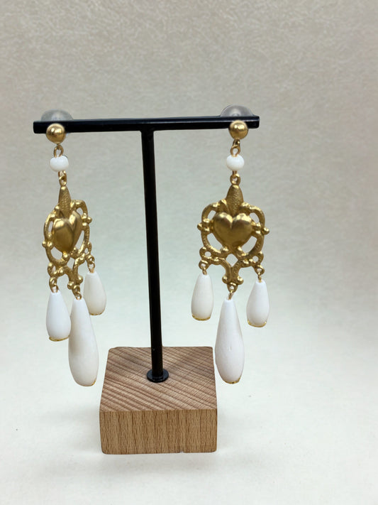 PENDIENTE CORAZÓN CORAL