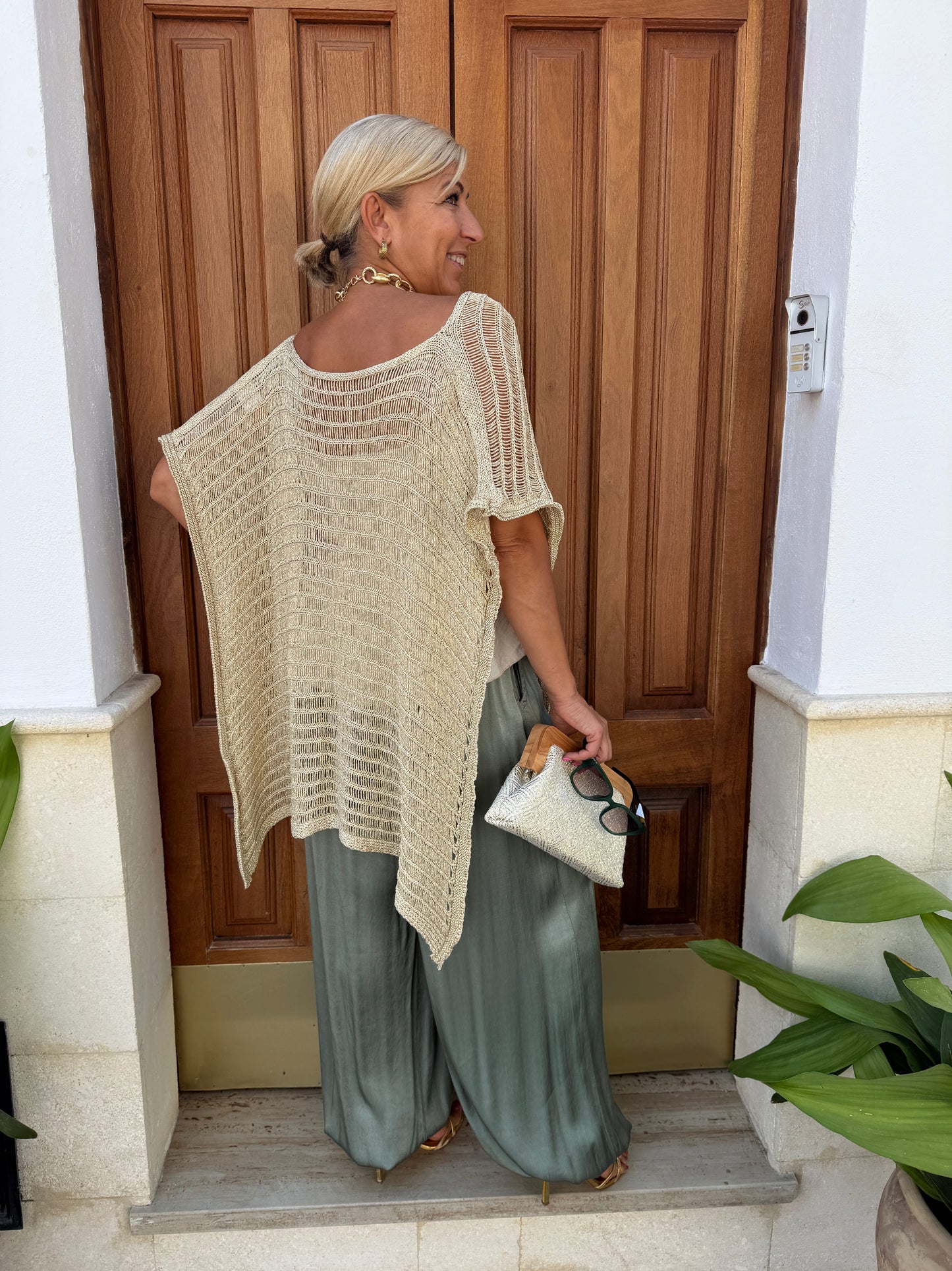PONCHO DORADO