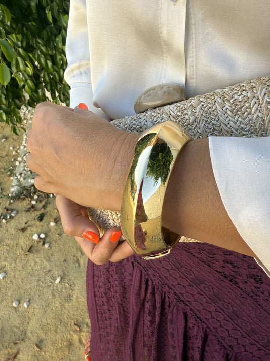 PULSERA ASIMÉTRICA DORADA