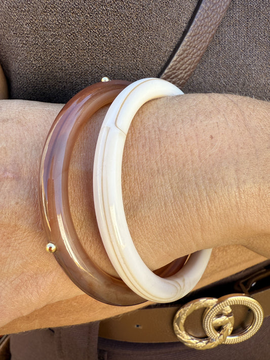 PULSERAS RESINA DETALLE DORADO