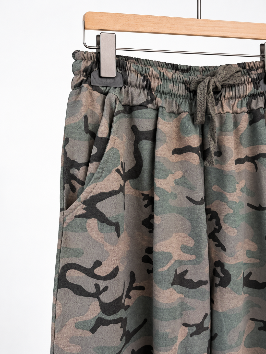 PANTALÓN JOGGER CAMUFLAJE