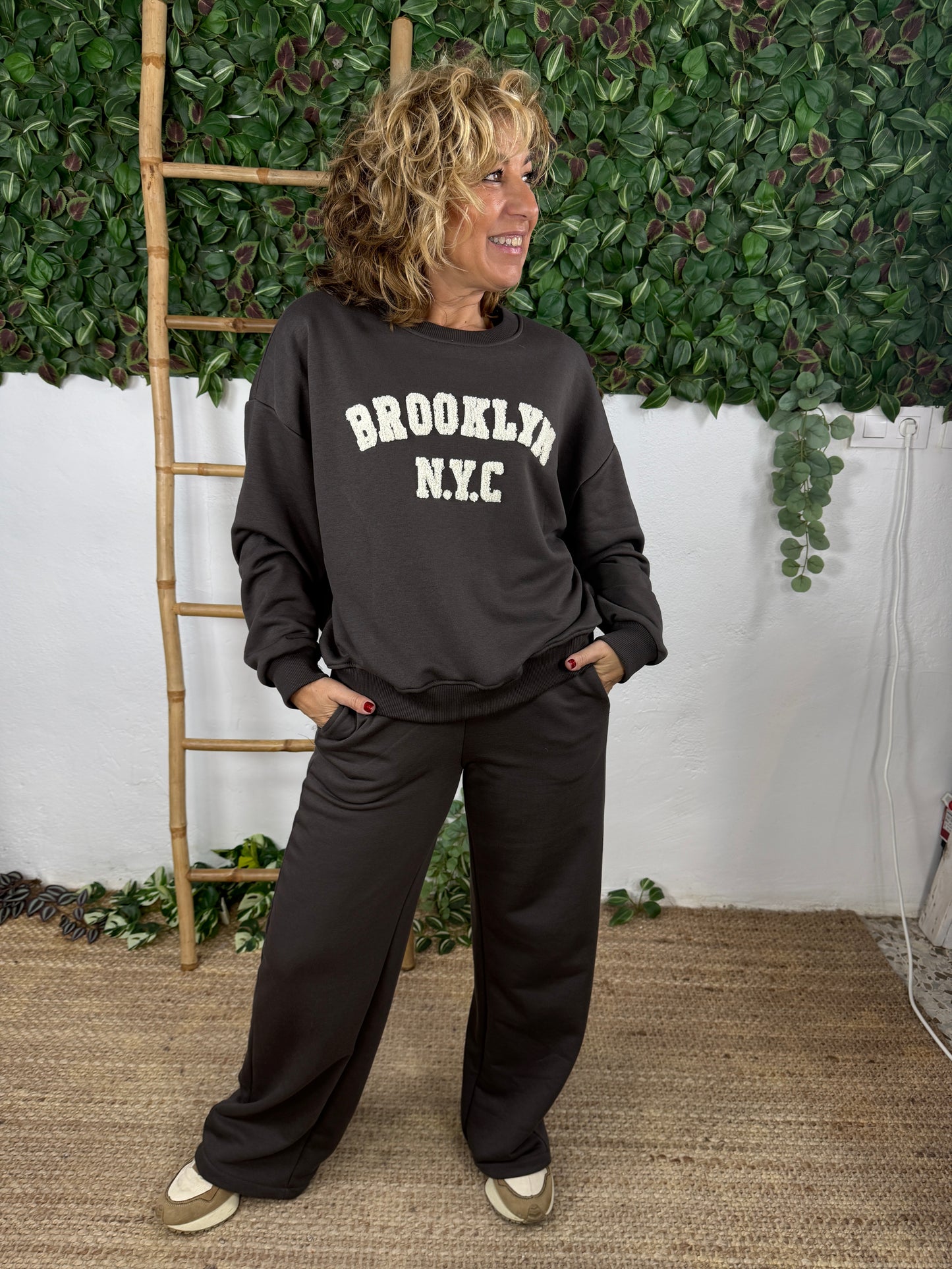 PANTALÓN DE CHANDAL TIMI