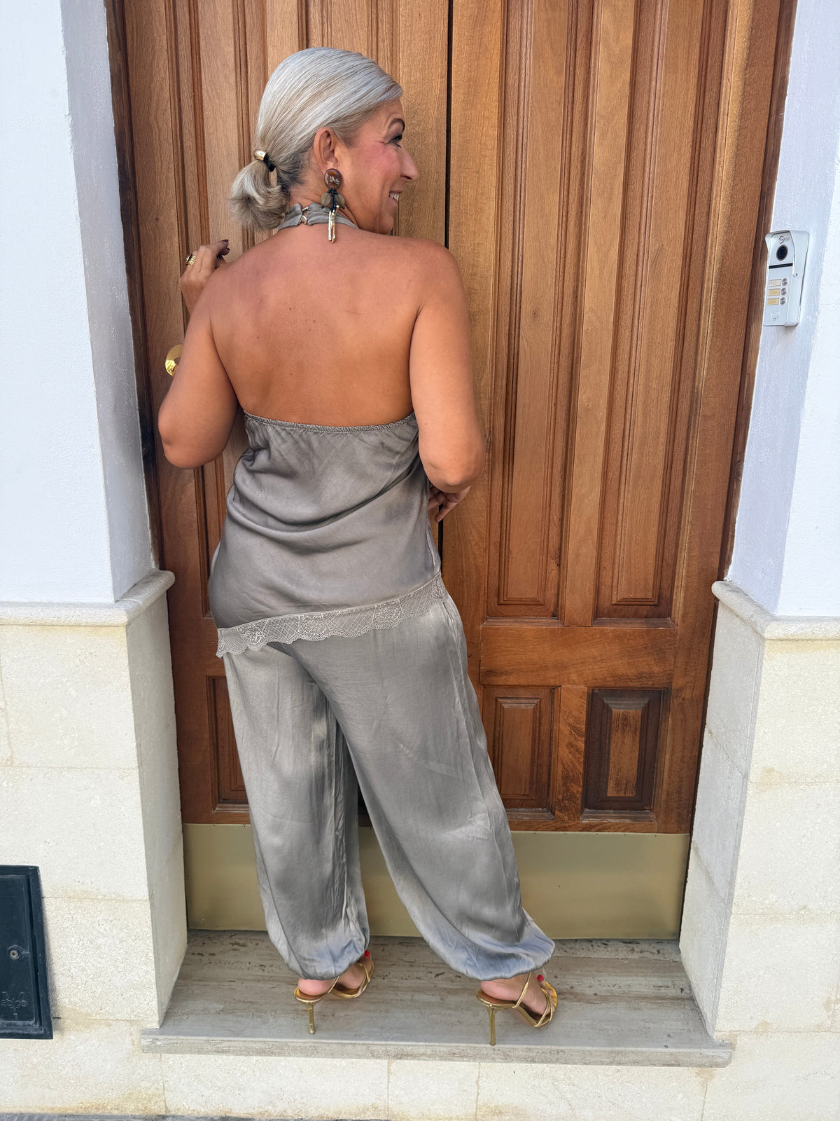 TOP HALTER LENCERO
