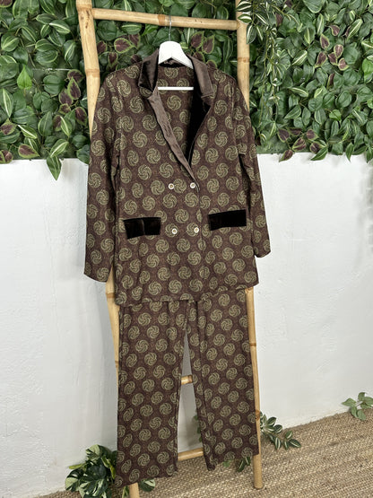 TRAJE DE CHAQUETA NORMA