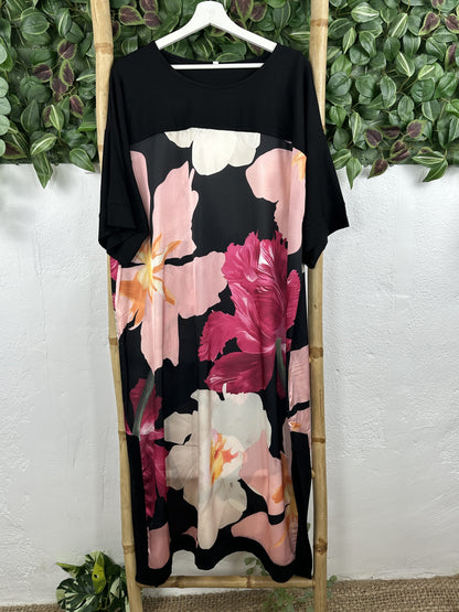 VESTIDO CURVY SATINADO FLOR
