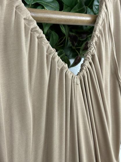 VESTIDO ESCOTE CORDÓN