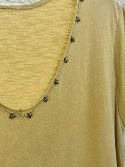 VESTIDO ESCOTE ESTRELLAS