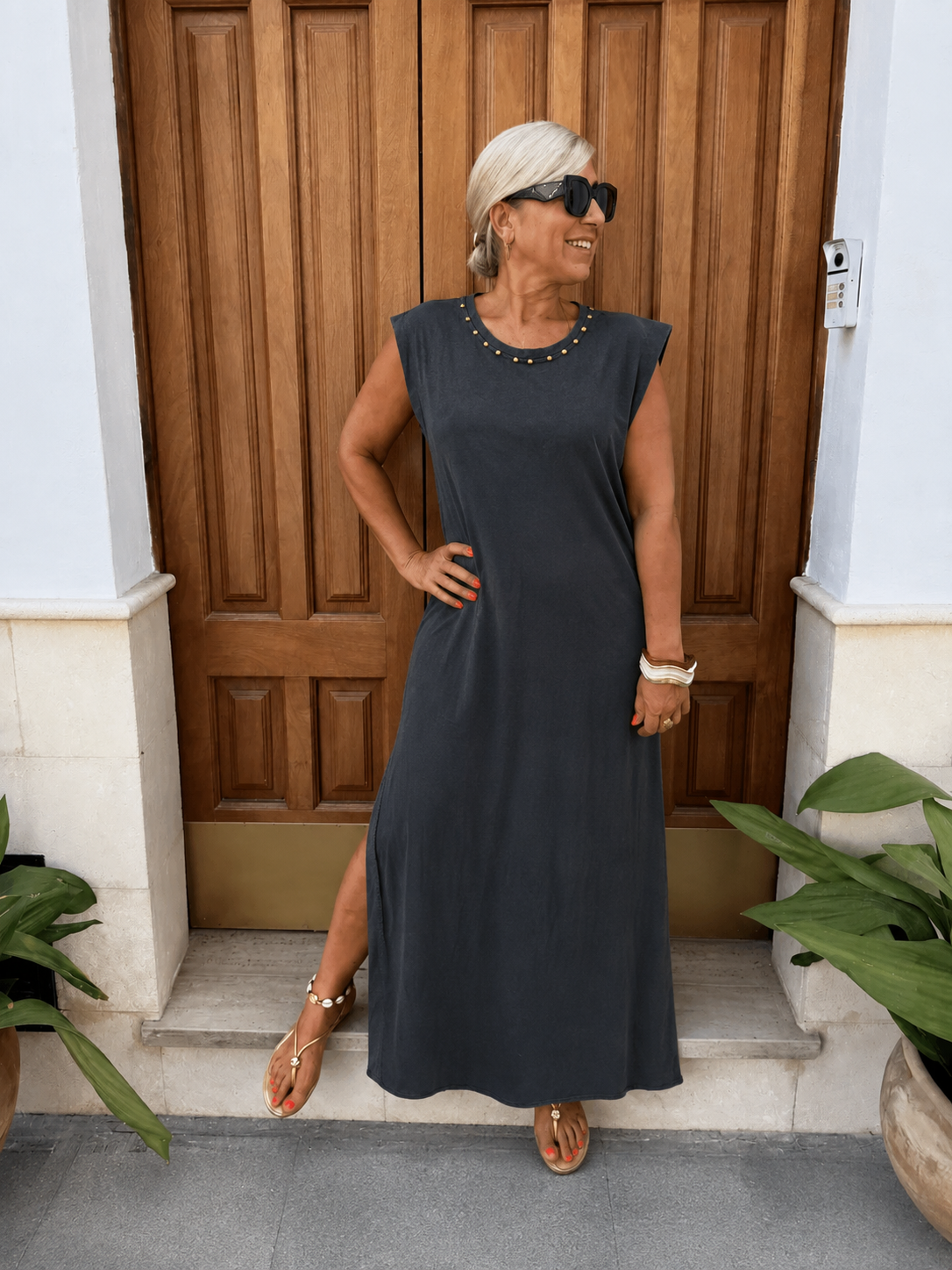 VESTIDO TACHUELAS
