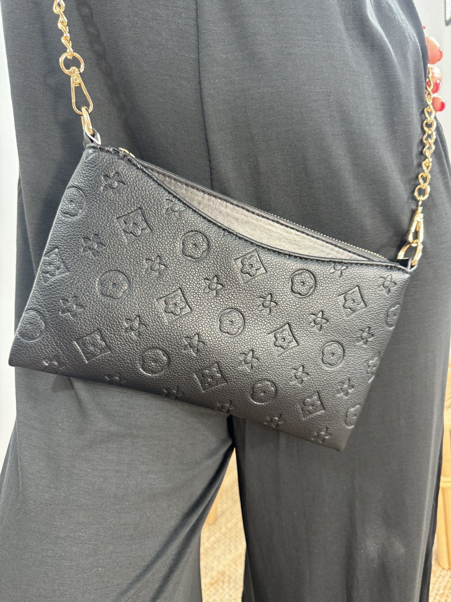 EMBOSSED SHOULDER BAG