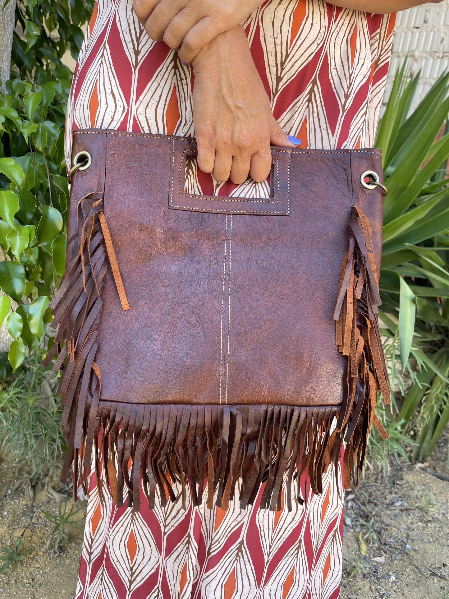 LEATHER BAG WITH SIDE FRINGES