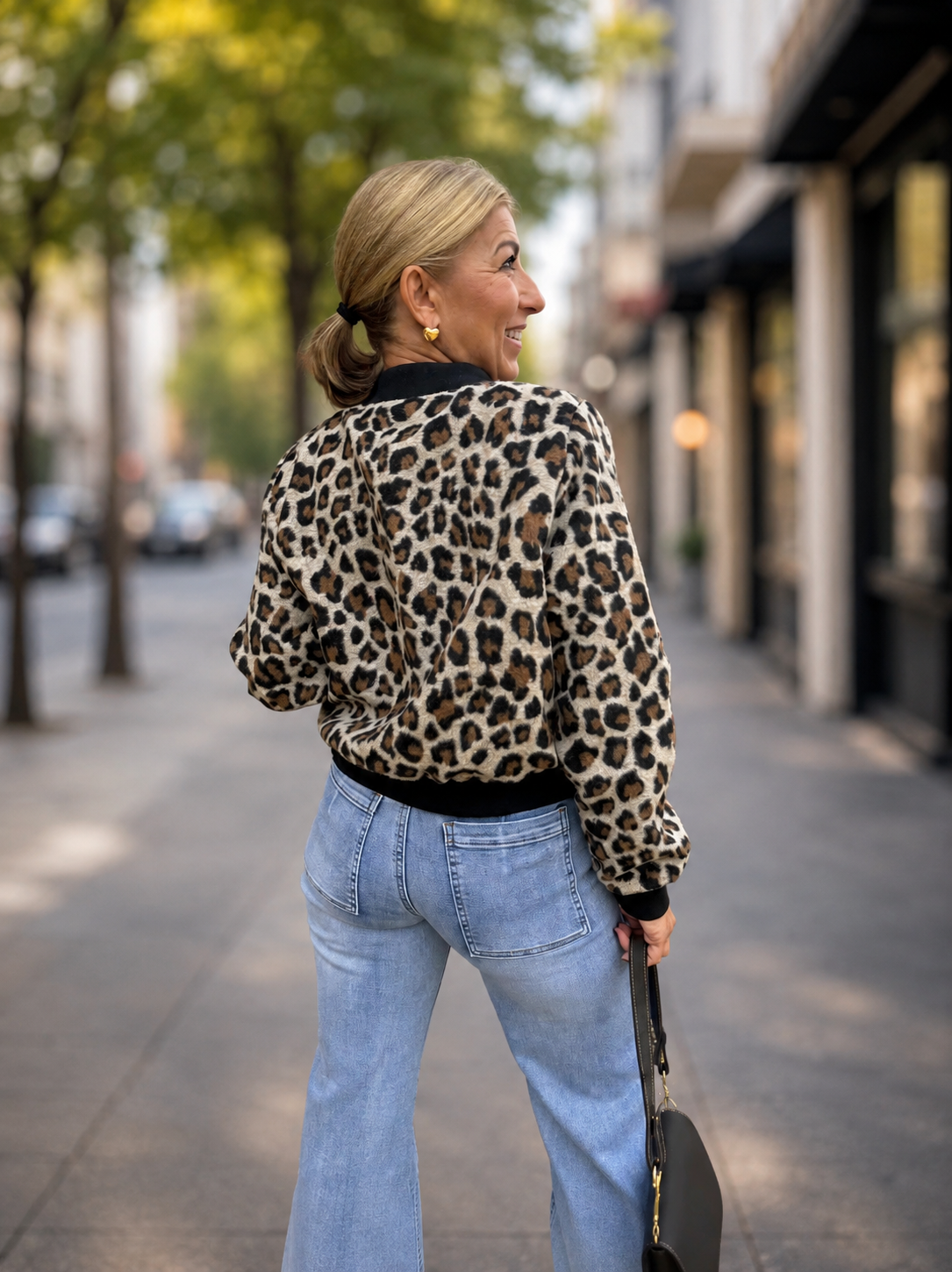 BOMBARDEIRO DE INVERNO LEOPARDO