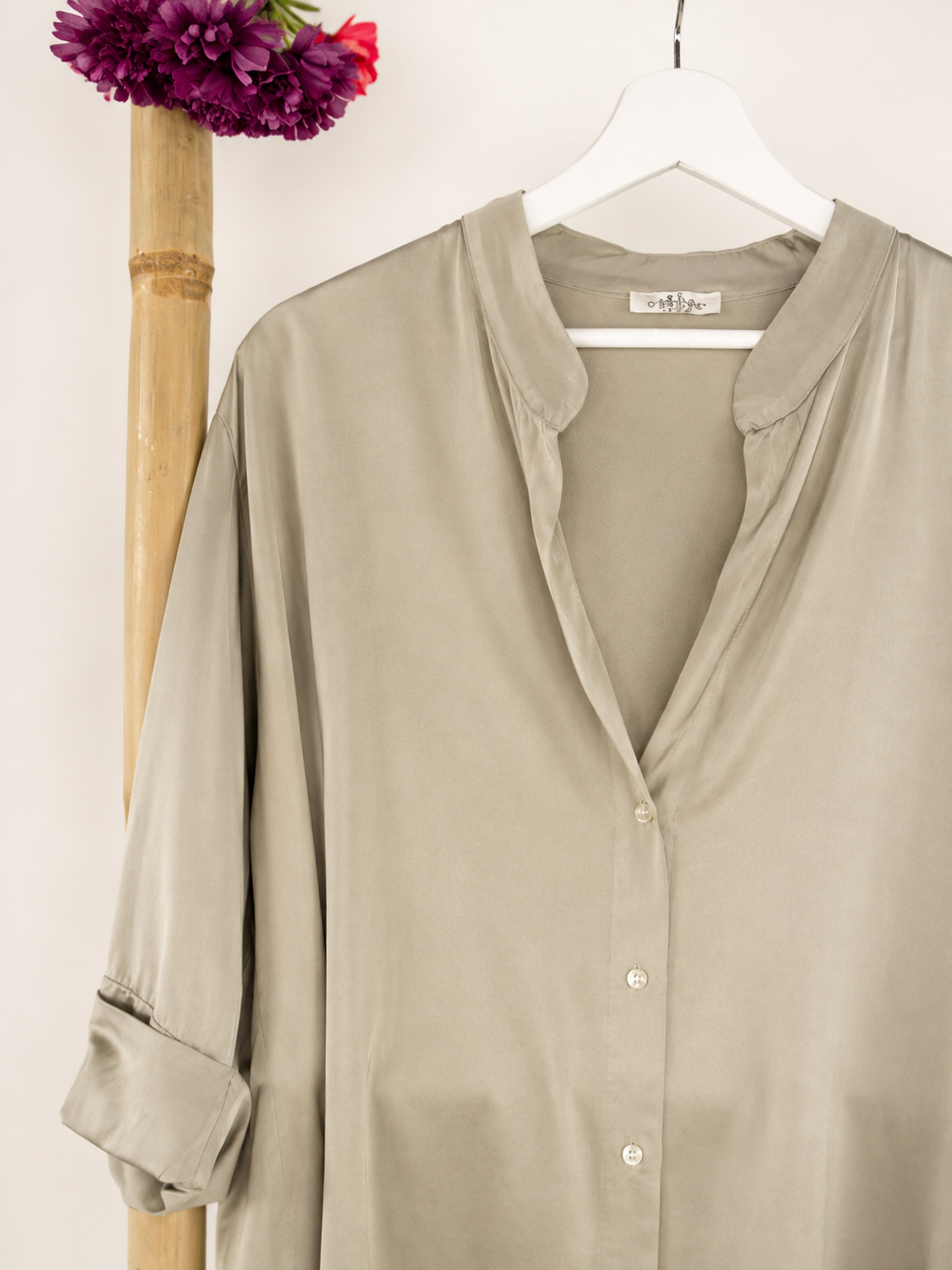 CAMISA SATINADA CUELLO MAO