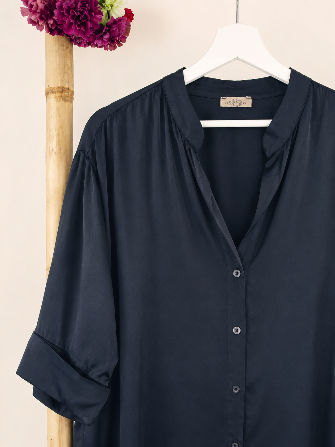 CAMISA SATINADA CUELLO MAO