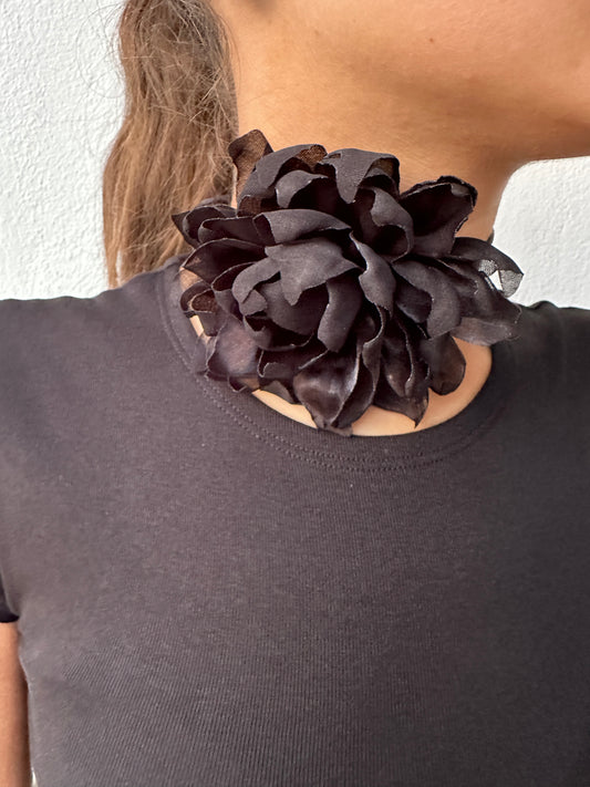 CHOKER FLOR BRILLO