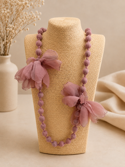 COLLAR LARGO BOLAS FLOR