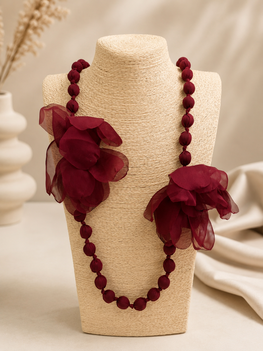 COLLAR LARGO BOLAS FLOR