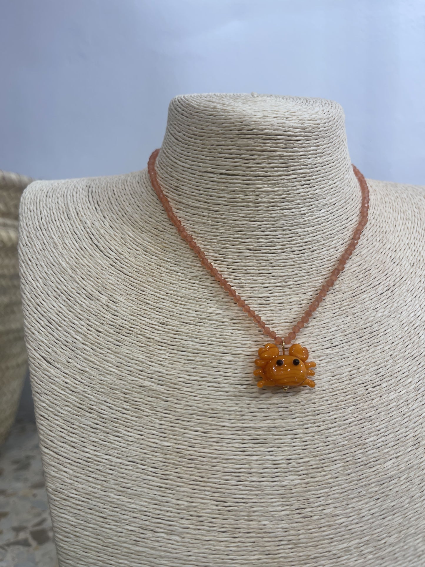 CRAB SHINE BALL NECKLACE