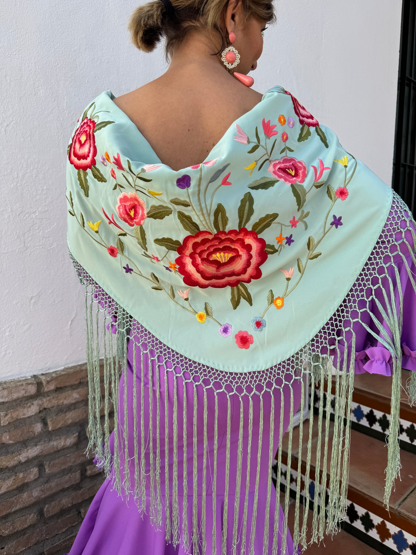 SEVILLE SHAWL