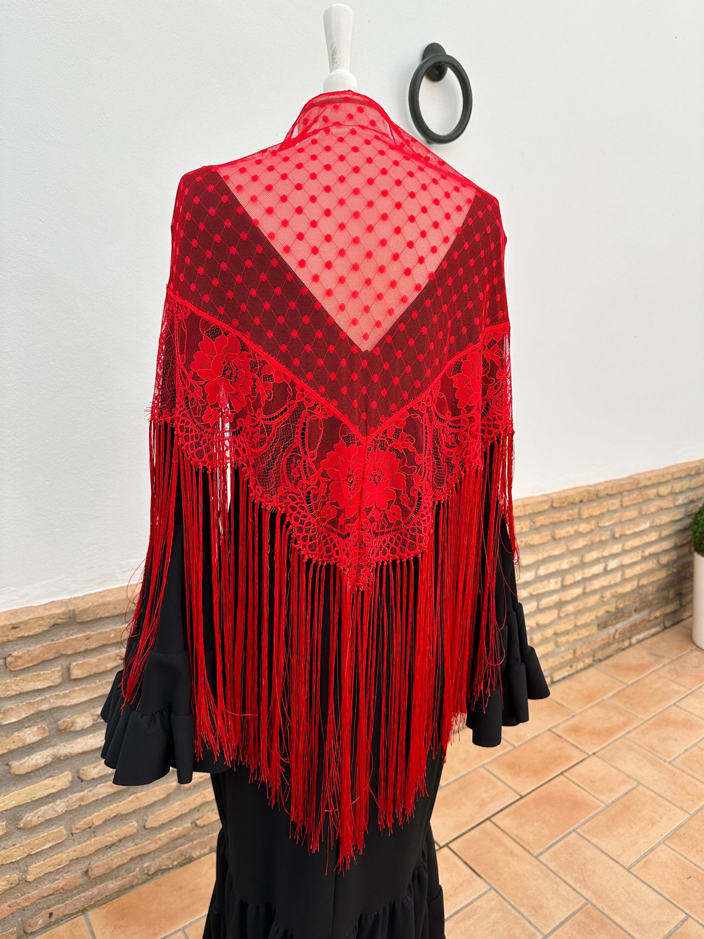 TULLE LACE SHAWL