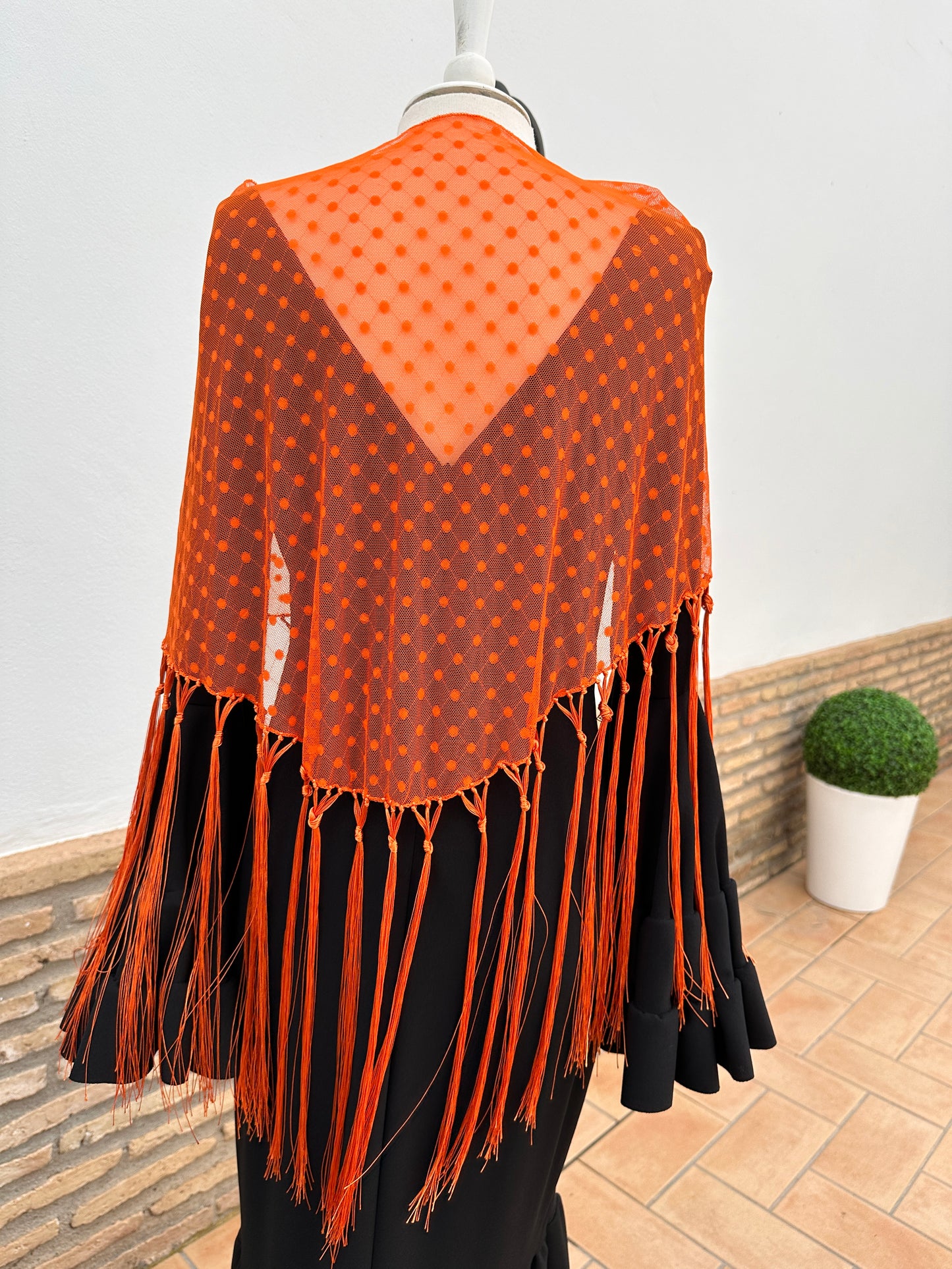 POLKA DOT TULLE SHAWL