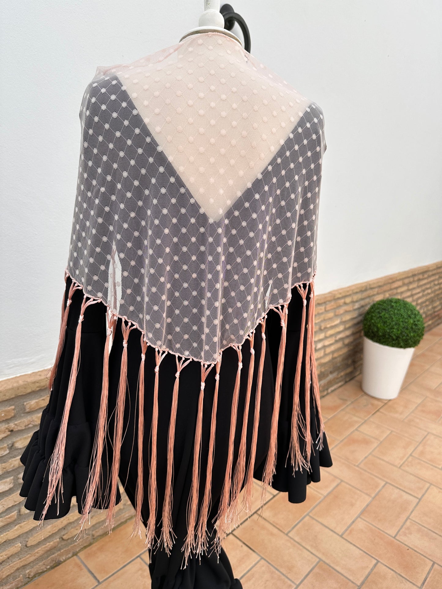 POLKA DOT TULLE SHAWL