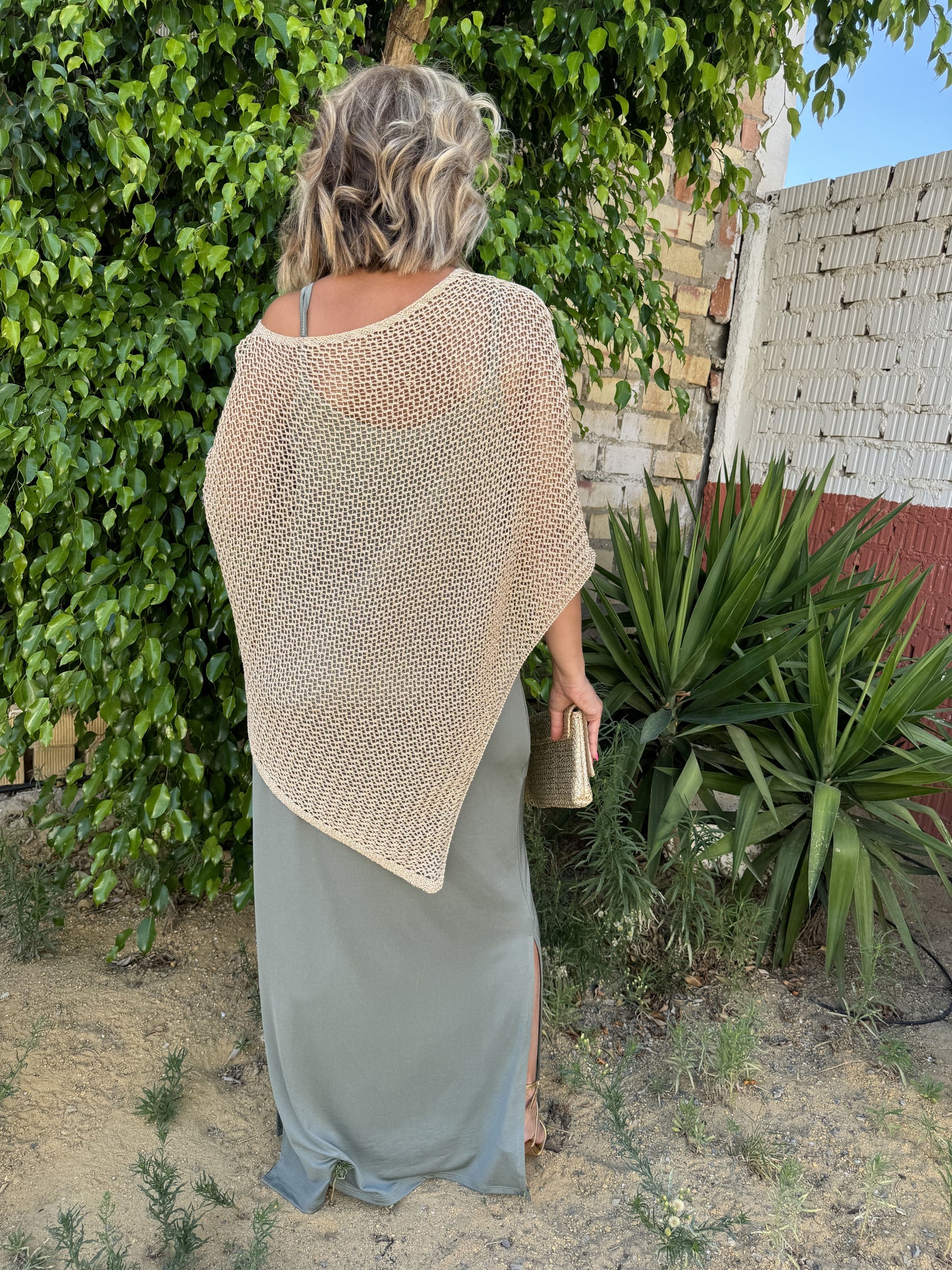 PONCHO DOURADO