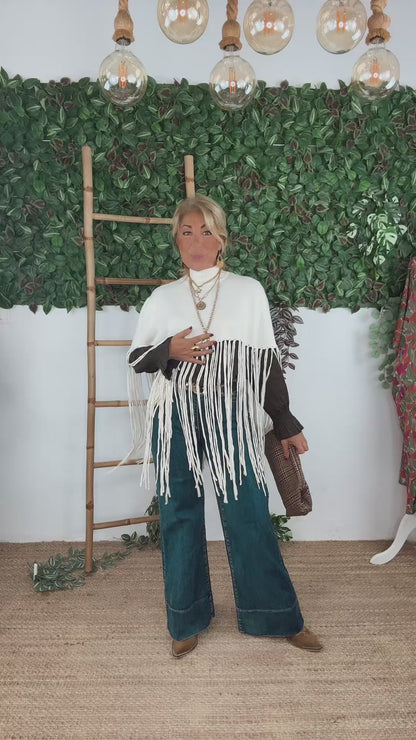 PONCHO CUELLO FLECOS
