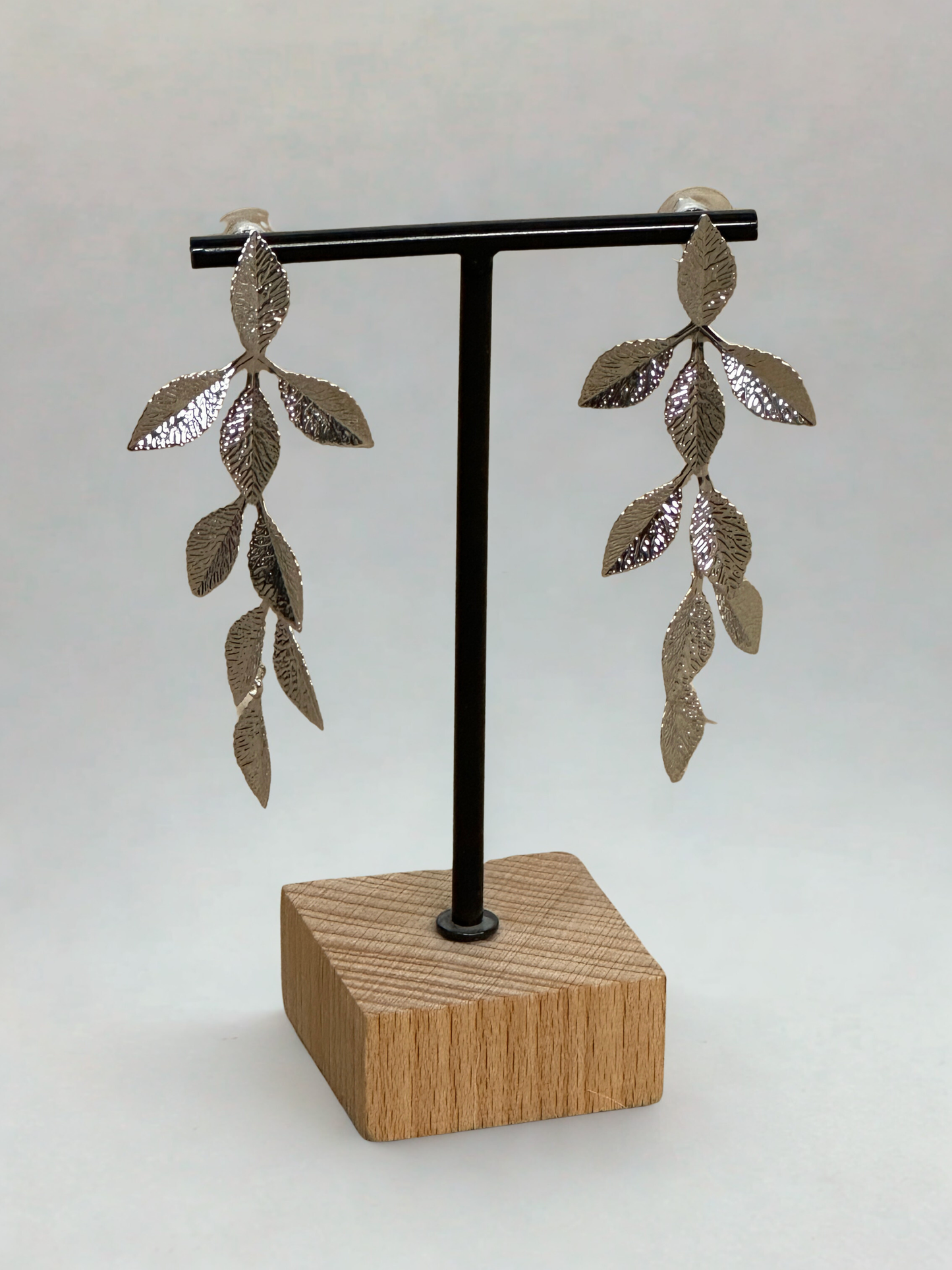 PENDIENTE LARGO HOJAS