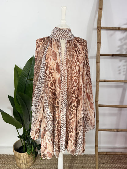 VESTIDO PLISADO ESTAMPADO SERPIENTE